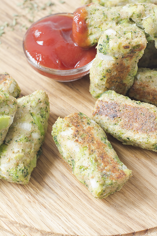 Healthy Baked Broccoli Tots