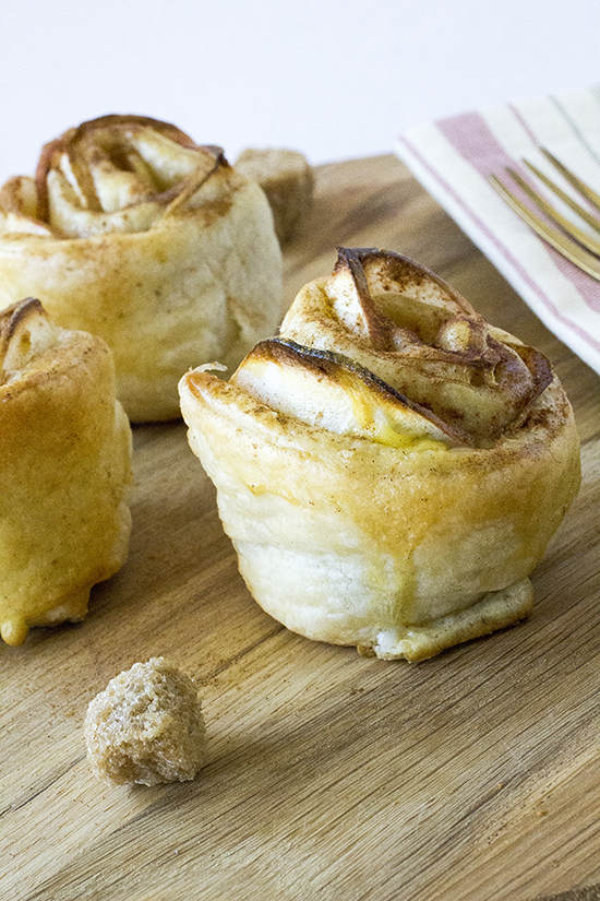 Apple Crescent Roses